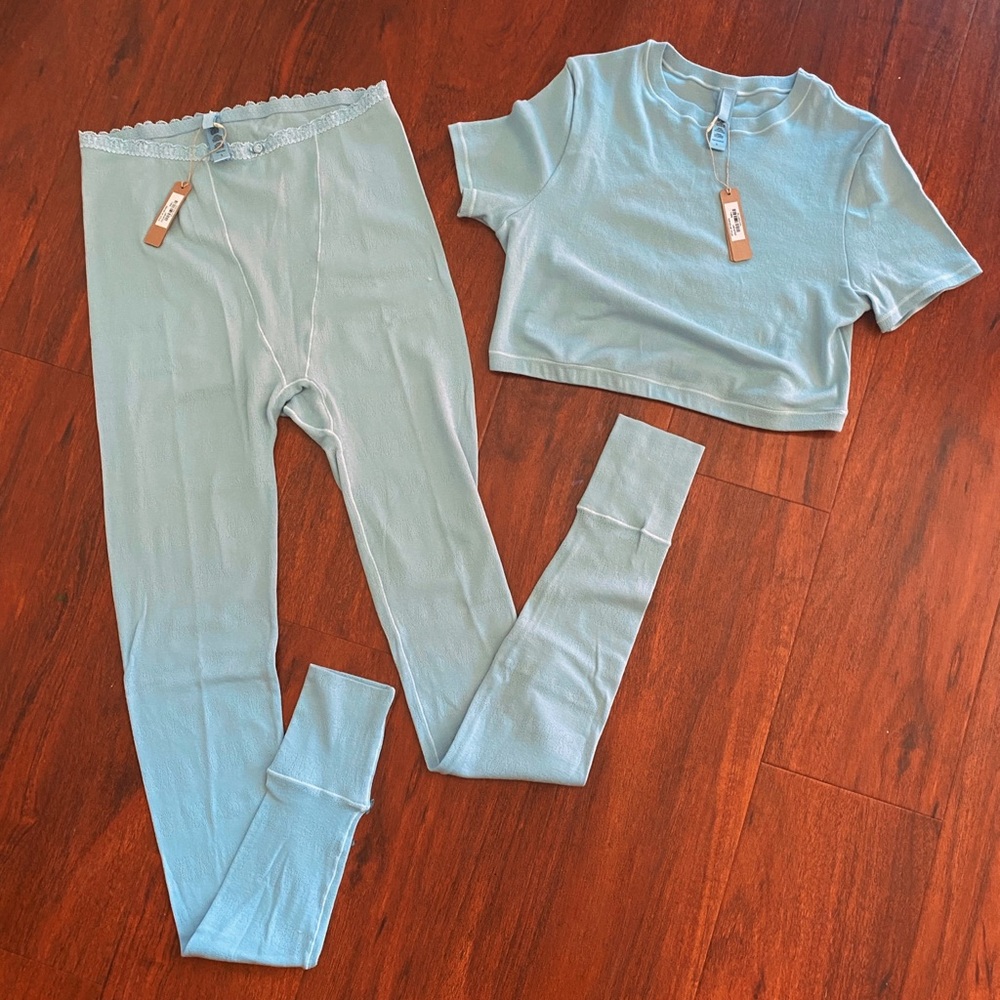 Skims Pointelle Logo set